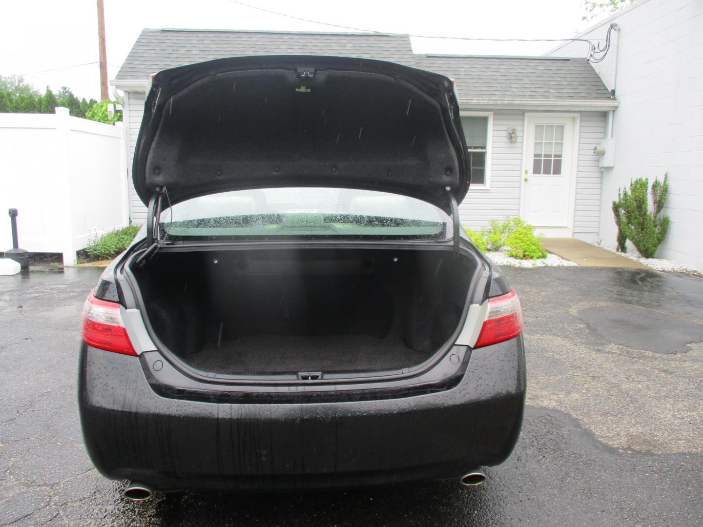 2007 BLACK Toyota Camry LE V6 (4T1BK46KX7U) with an 3.5L V6 DOHC 24V engine, 6-Speed Automatic Overdrive transmission, located at 540a Delsea Drive, Sewell, NJ, 08080, (856) 589-6888, 39.752560, -75.111206 - Photo#27